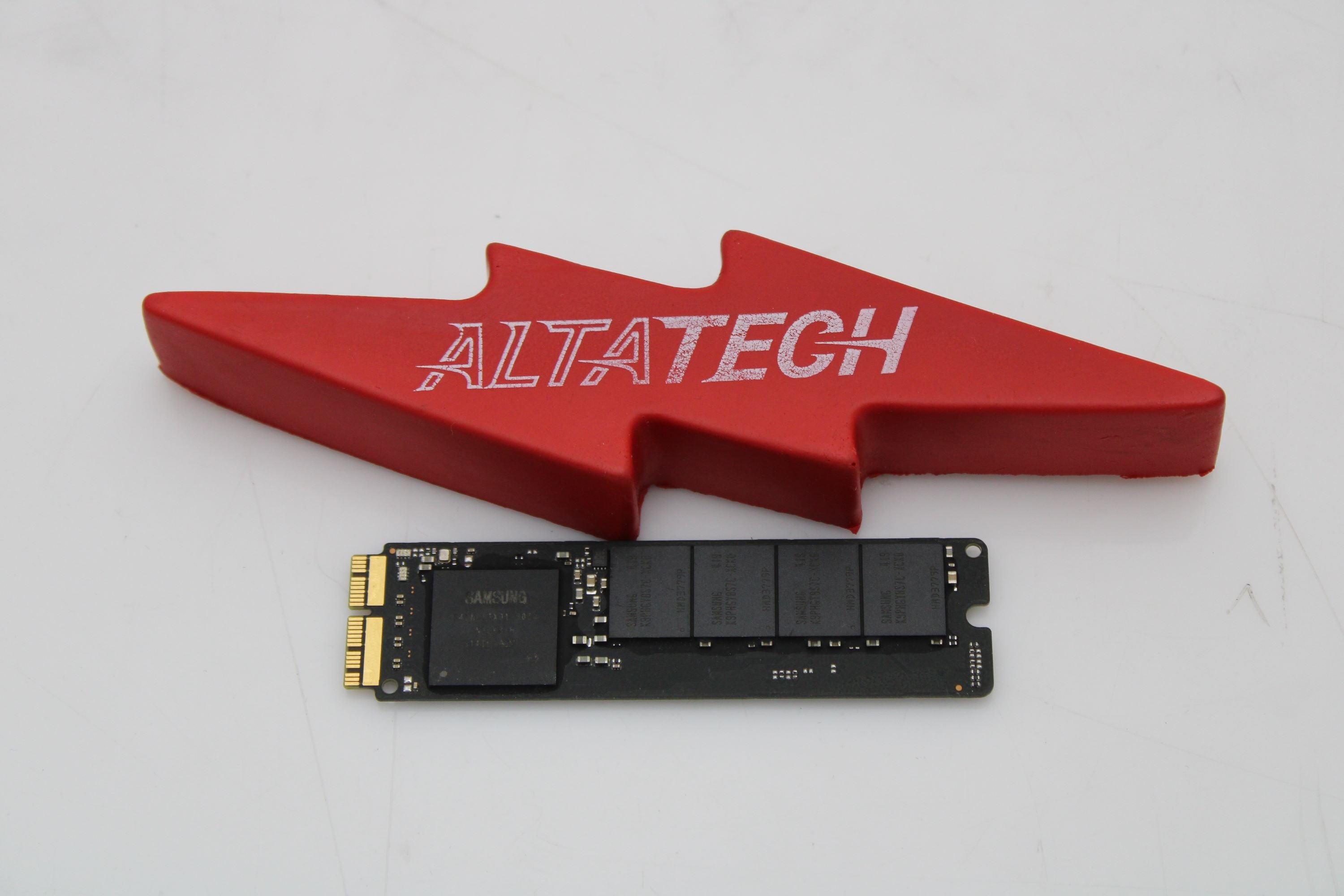 Apple 655-1805D 512GB APPLE SSD 16+16 PIN - Main Image