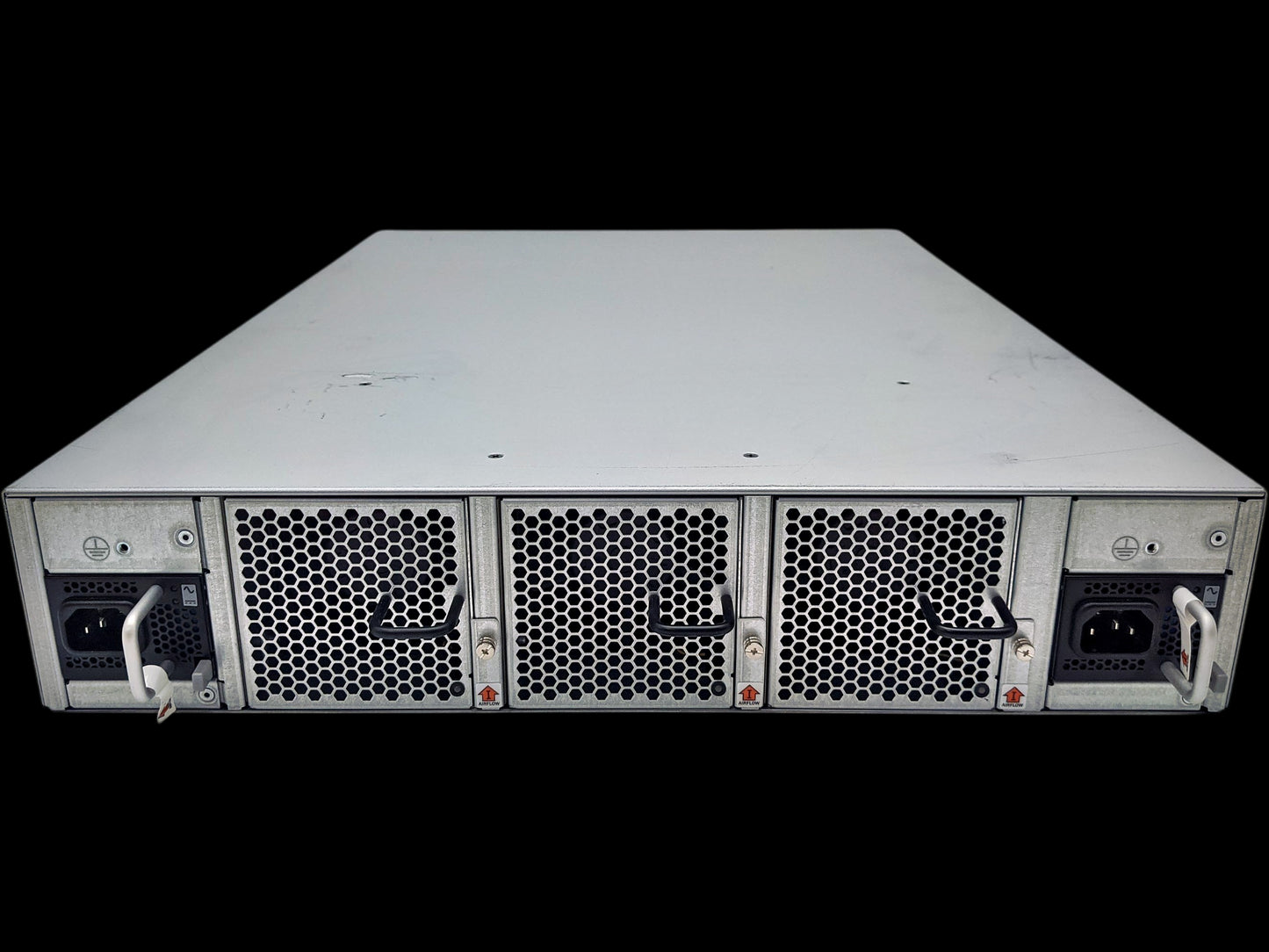 Brocade BR-6520-48-16G_132078-0901 BR-6520-48-16G 96-Port SFP+ 16Gbps Fibre Channel SAN Switch, Used