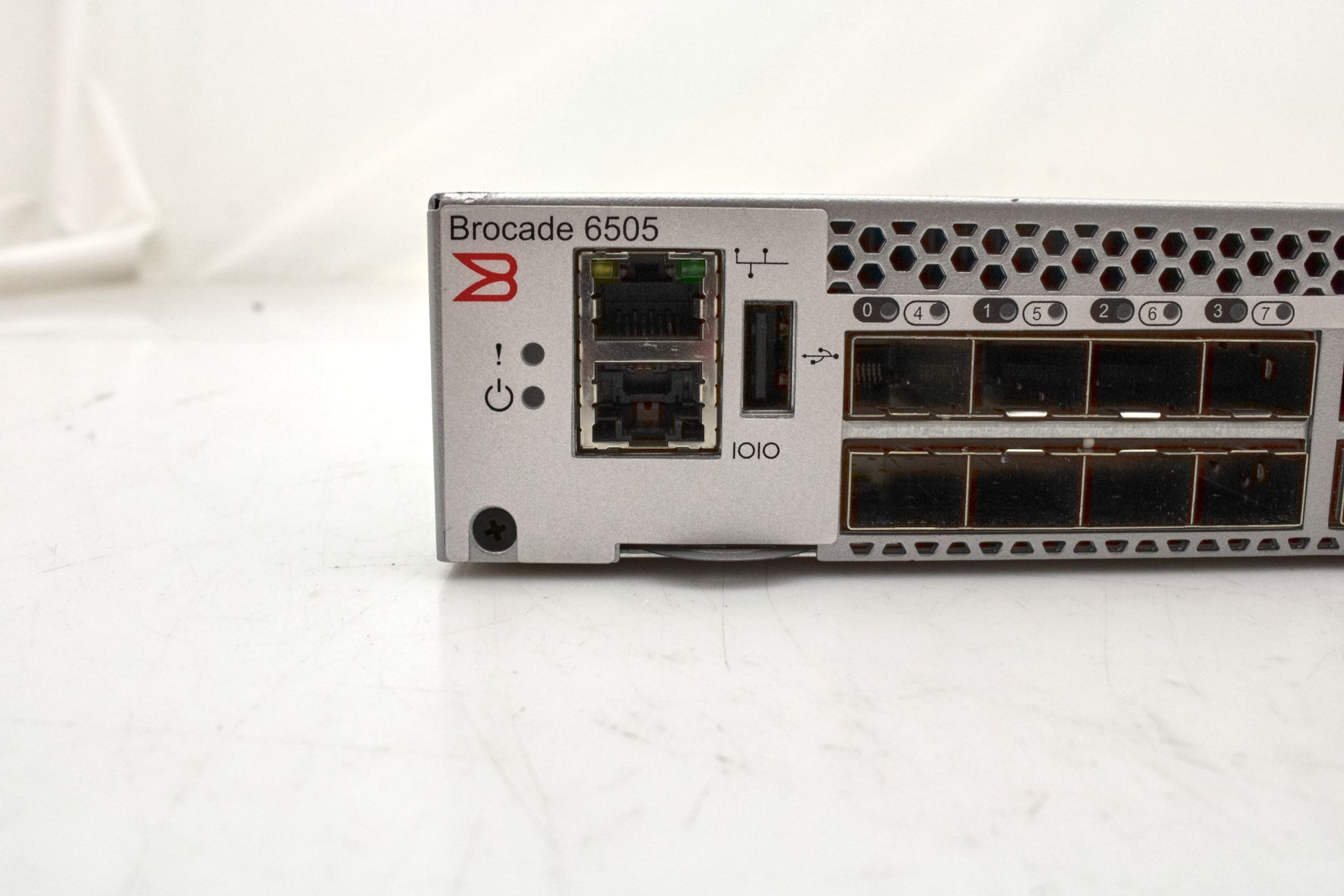 Cisco BR-6505-24-16G-0R BR-6505-24-16G-1R 6505 24X 16GB Port Fiber Switch, Used