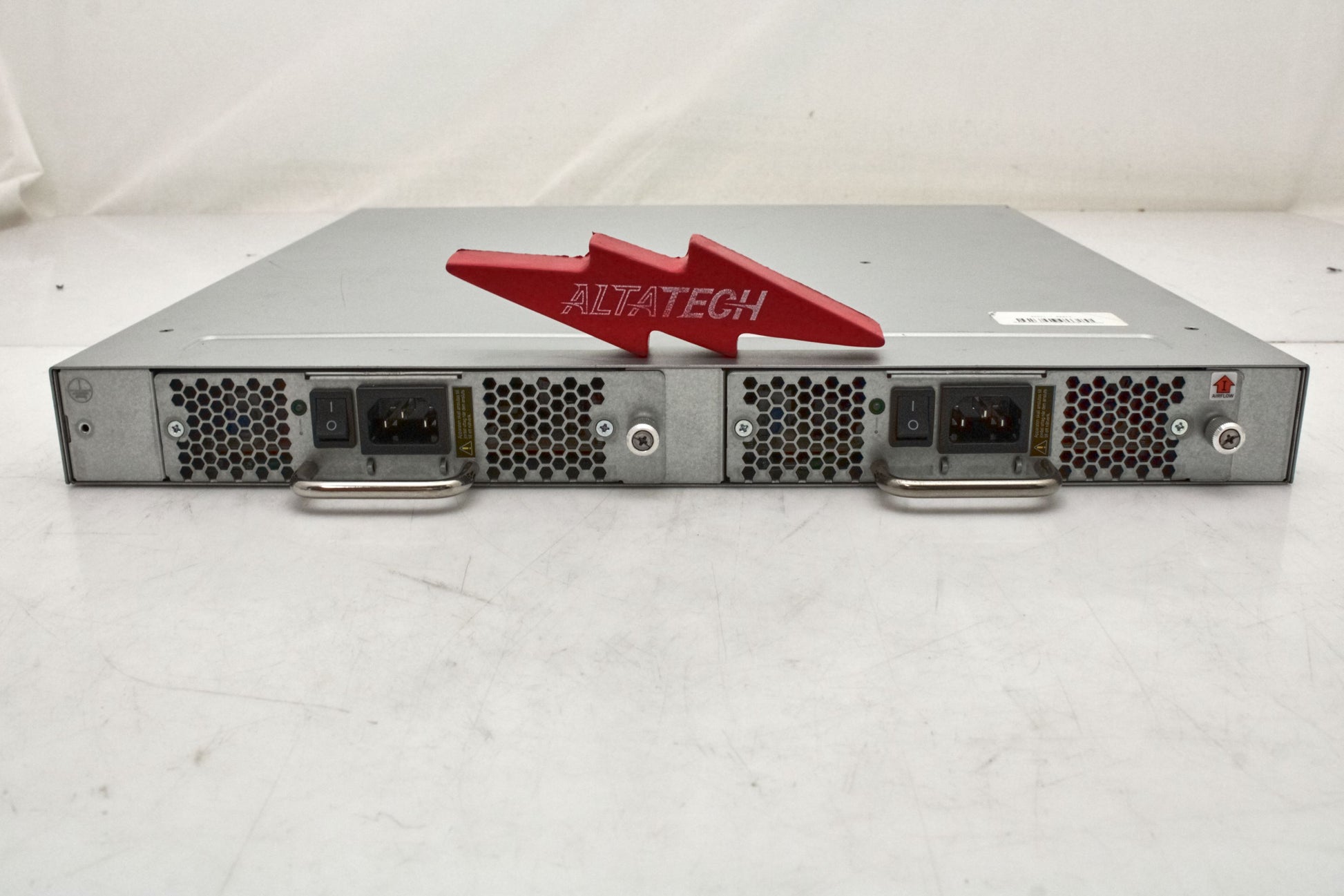 Cisco BR-6505-24-16G-0R BR-6505-24-16G-1R 6505 24X 16GB Port Fiber Switch, Used