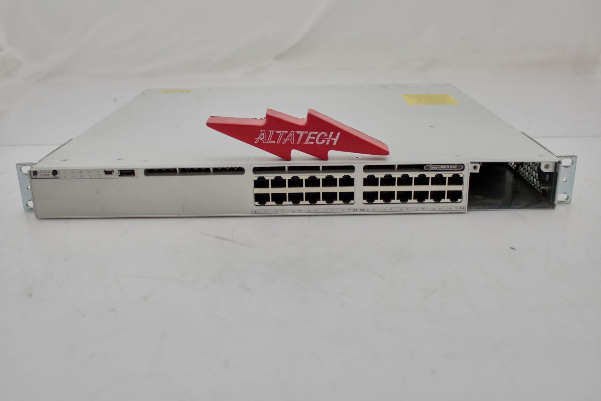 Cisco C9300-24U-E V02 Catalyst 9300 Series UPoE Switch, Used