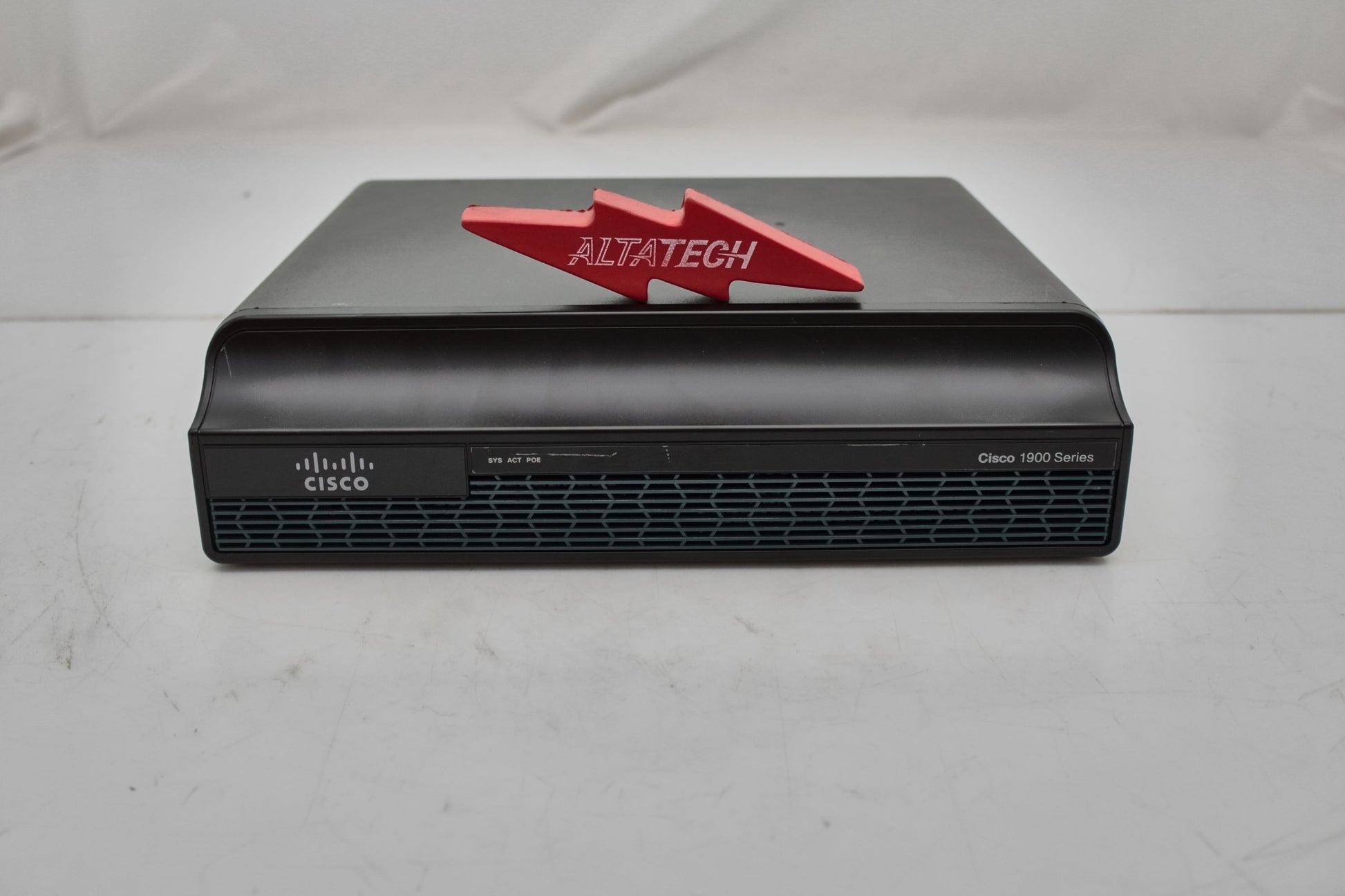 Cisco Cisco1941/K9 2 Port Integrated Service Router, Used