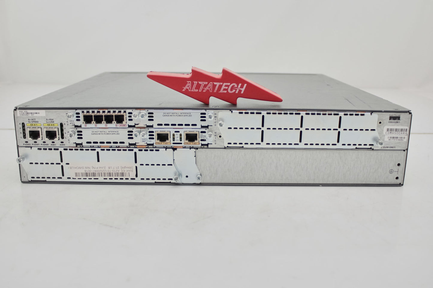 Cisco CISCO2821 2GE, 4HWIC, 3PVDM, NME-X, Used