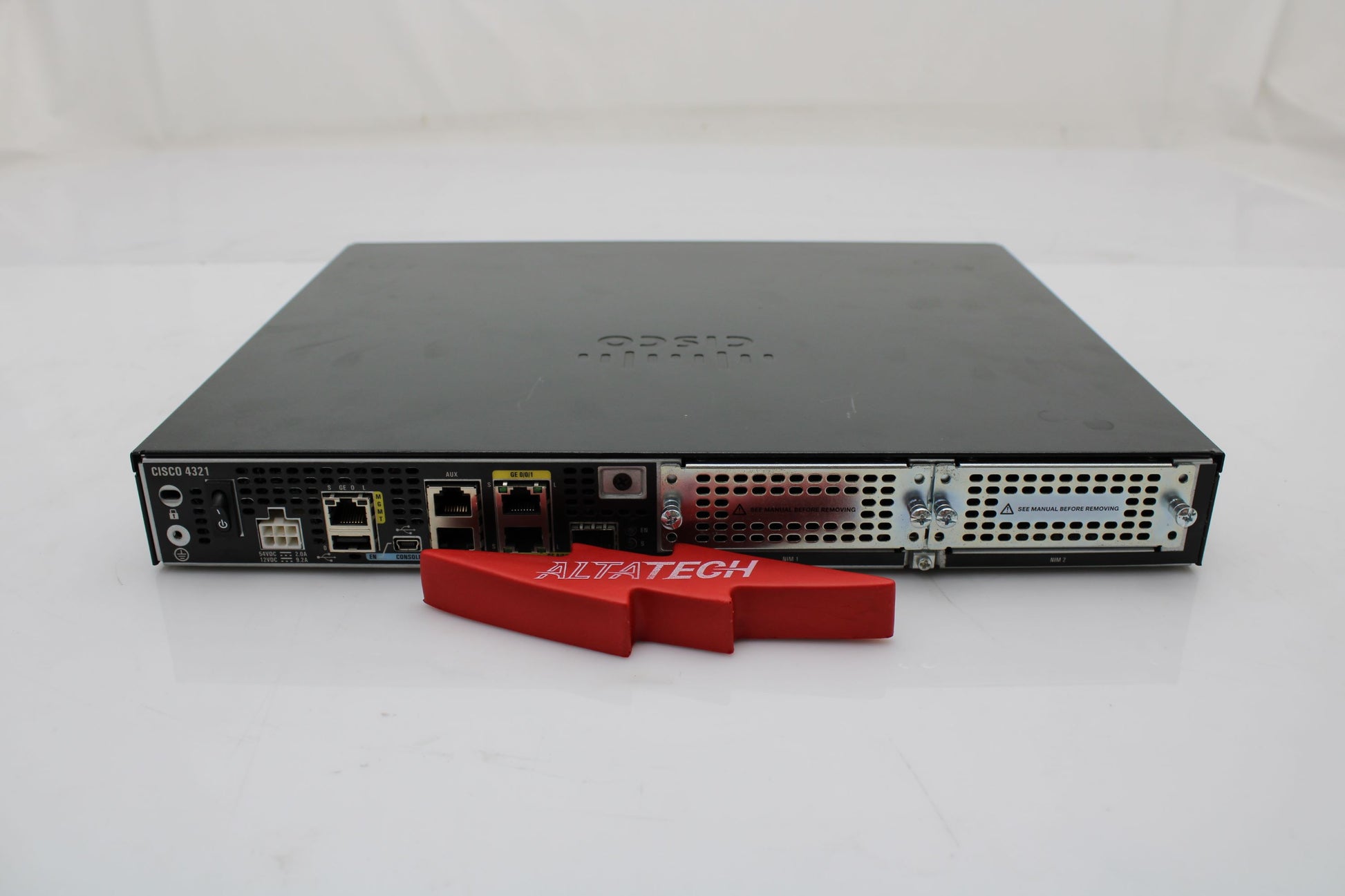 Cisco ISR4321-AX/K9 Cisco ISR4321-AX/K9 (2GE,2NIM,4G FLASH,4G DRAM,IP Base, Security, AppX), Used