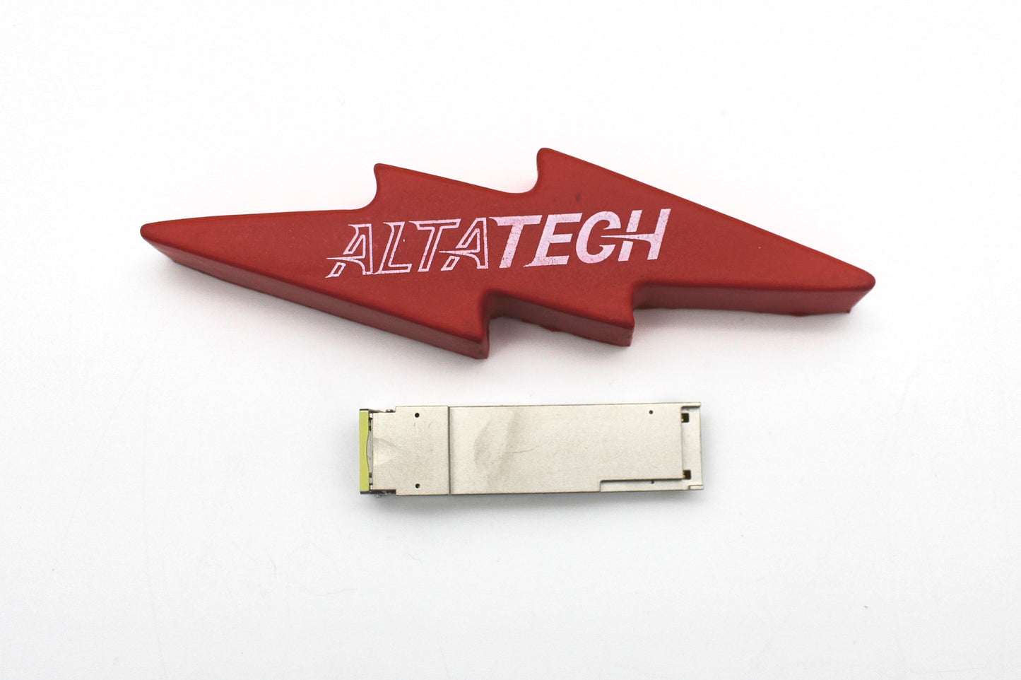 Cisco QSFP-40G-SR4 40GBASE-SR4 QSFP TRANSCEIVER, Used