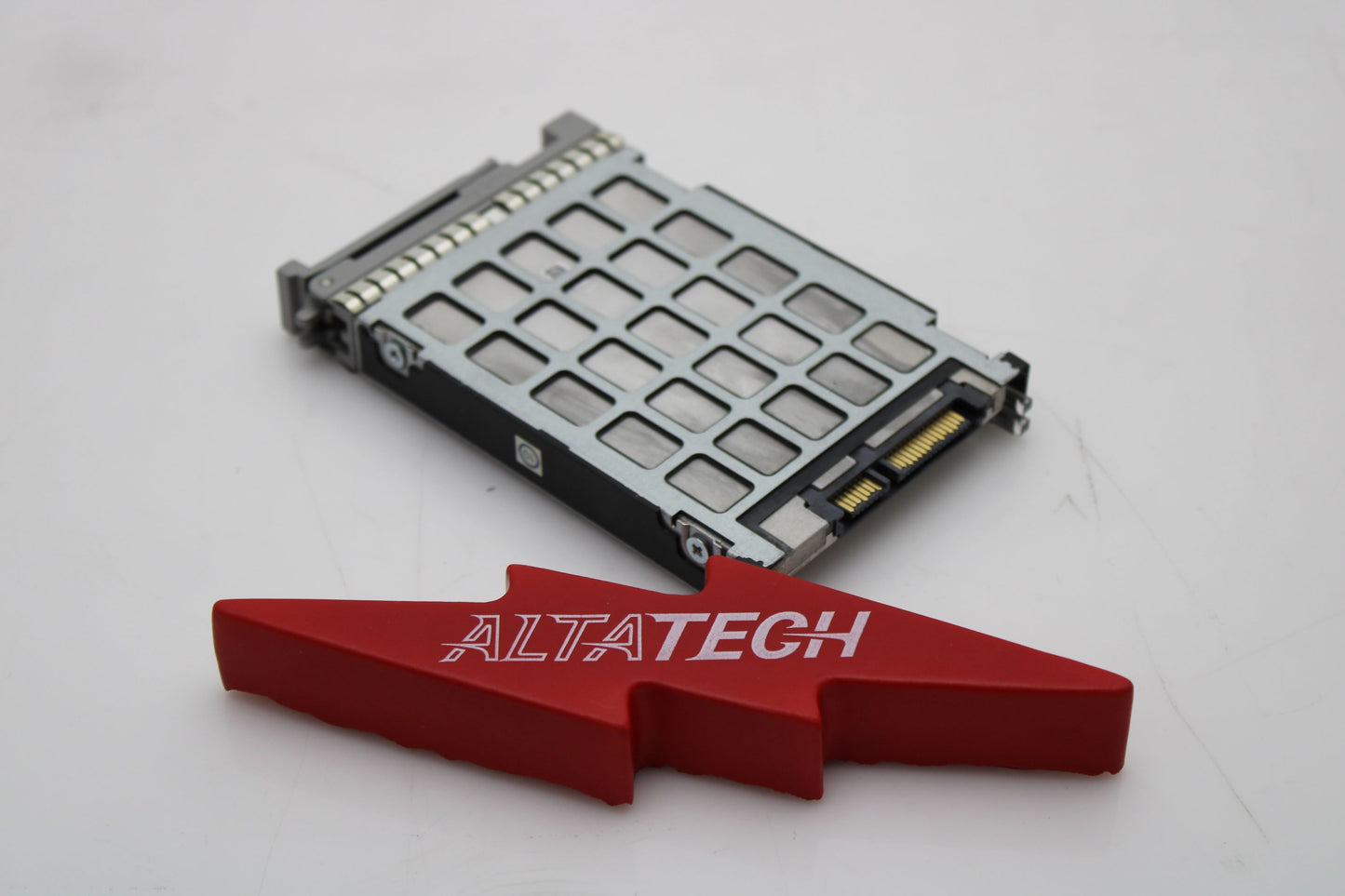 Cisco UCS-SD240GBKS4-EV 240GB SATA SSD 2.5 6G, Used