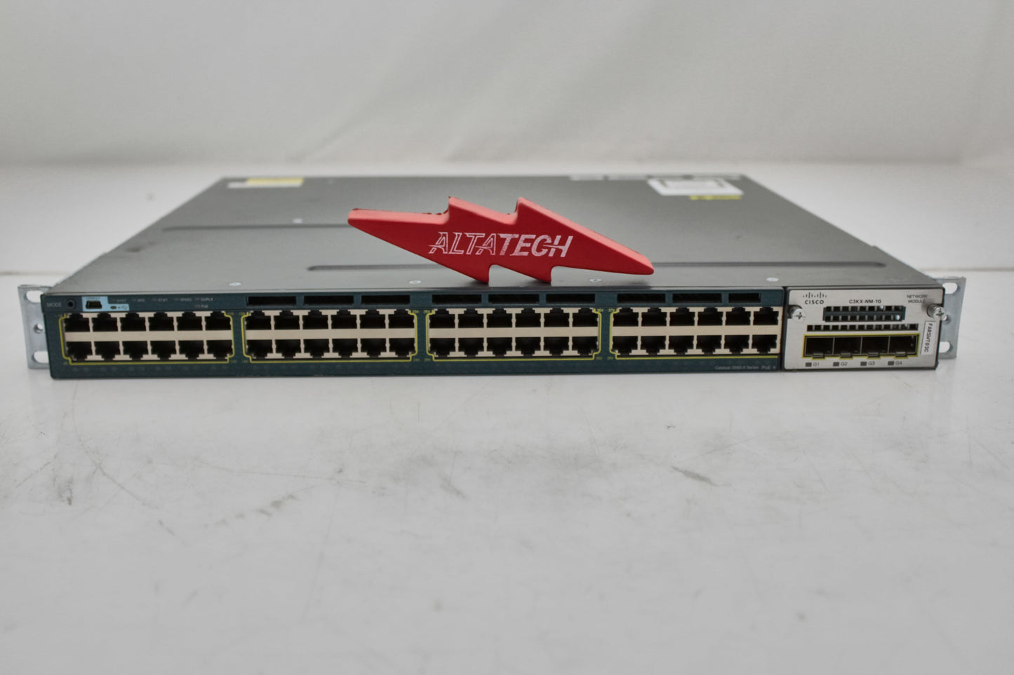 Cisco WS-C3560X-48P-S WS-C3560X-48P-S Cisco Catalyst 3560-X Switch, Used