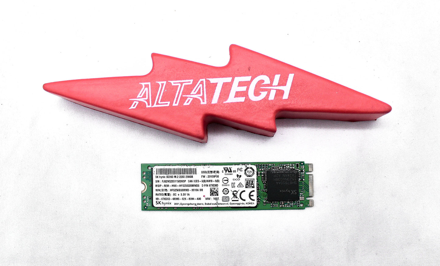 Dell 07XD6D 256GB SSD M.2 SATA 80 HYN SC300 (2), Used