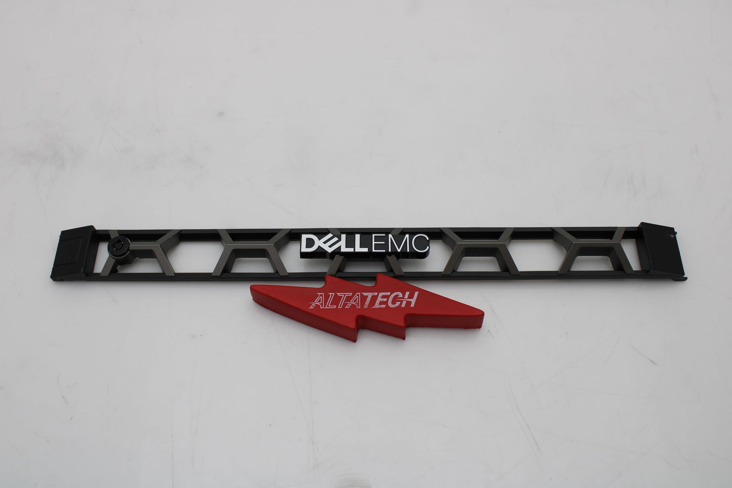 Dell 09MTRW PowerEdge R640 EMC 1U Front Bezel Assembly, Used