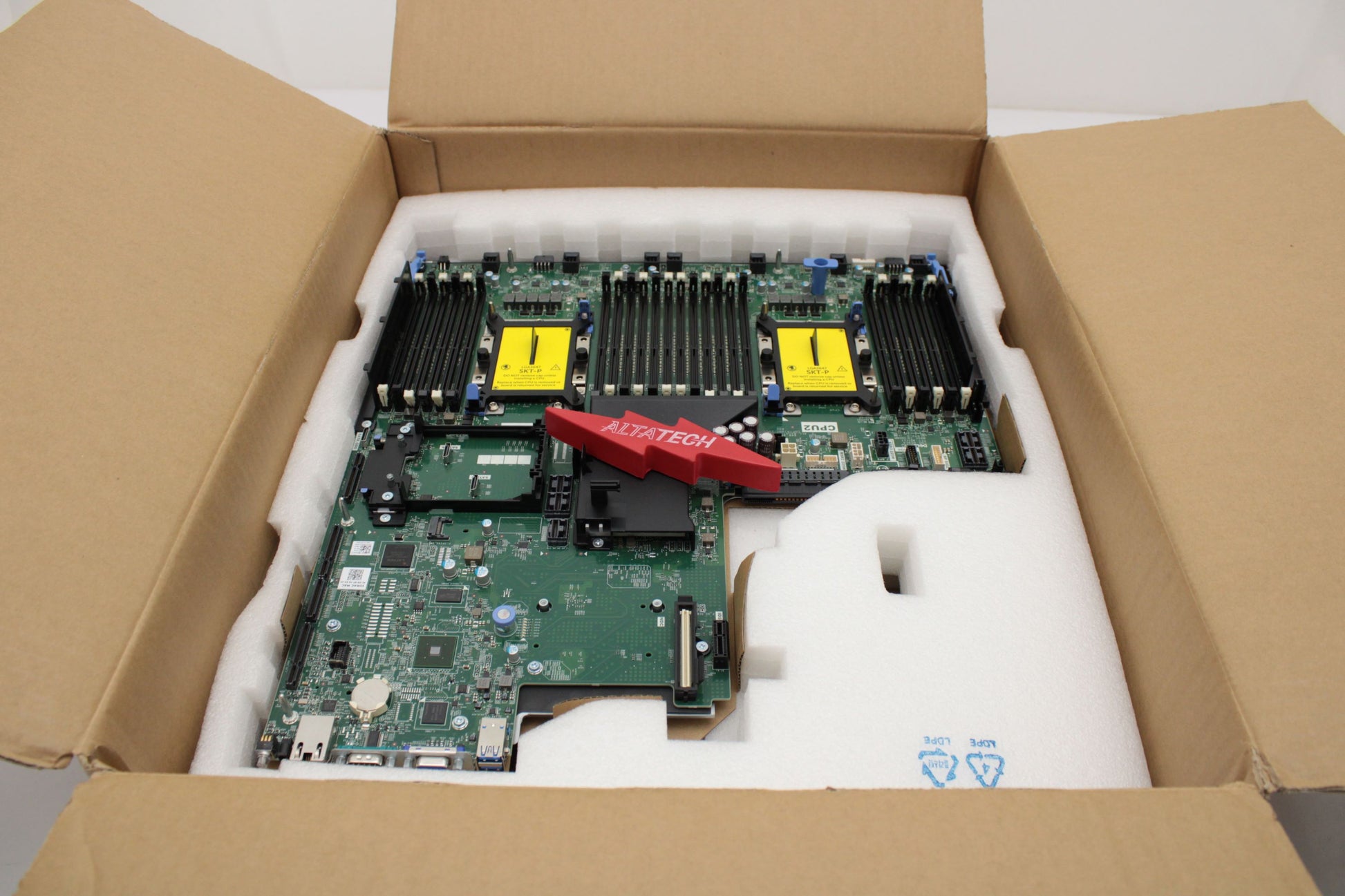 Dell 14X06_NEW System Board, FXCN V5 R740/XD, New Open Box