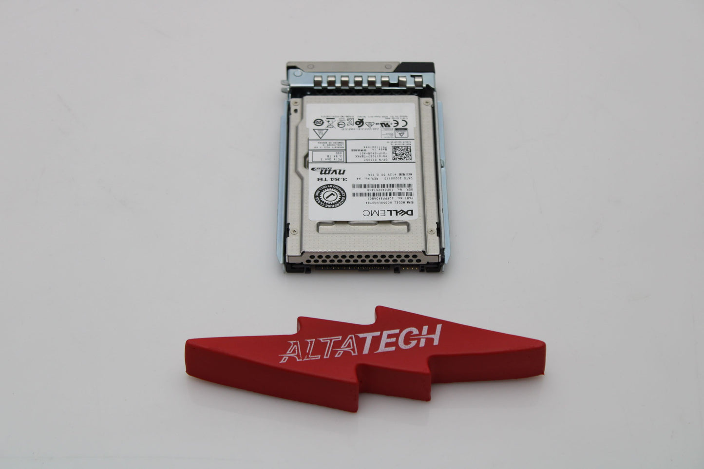 Dell 09KG75 3.84TB SSD NVME 2.5 RI U.2, Used