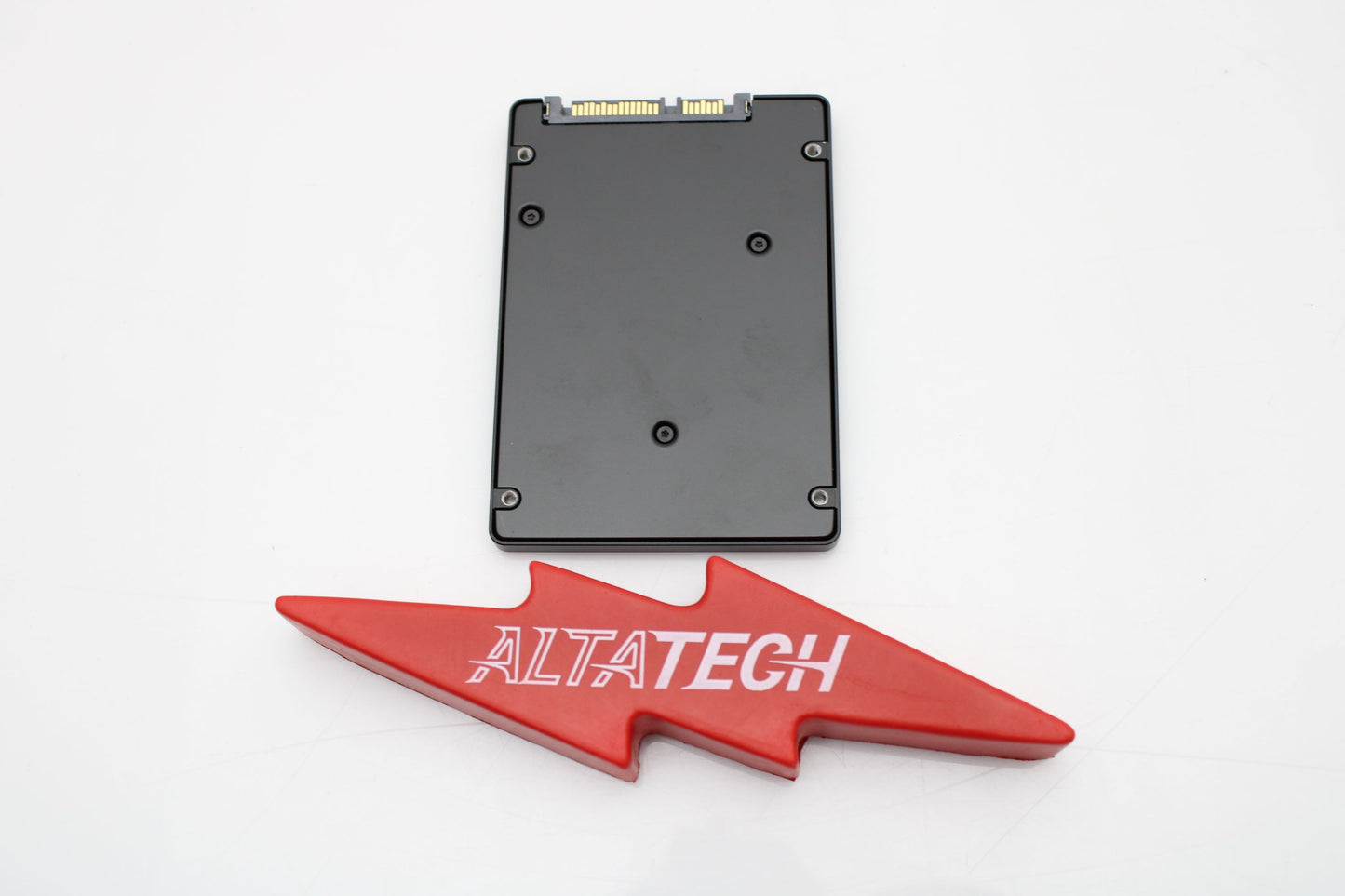 Dell 0D7W7F 3.84TB SSD SATA 2.5 6G RI, Used