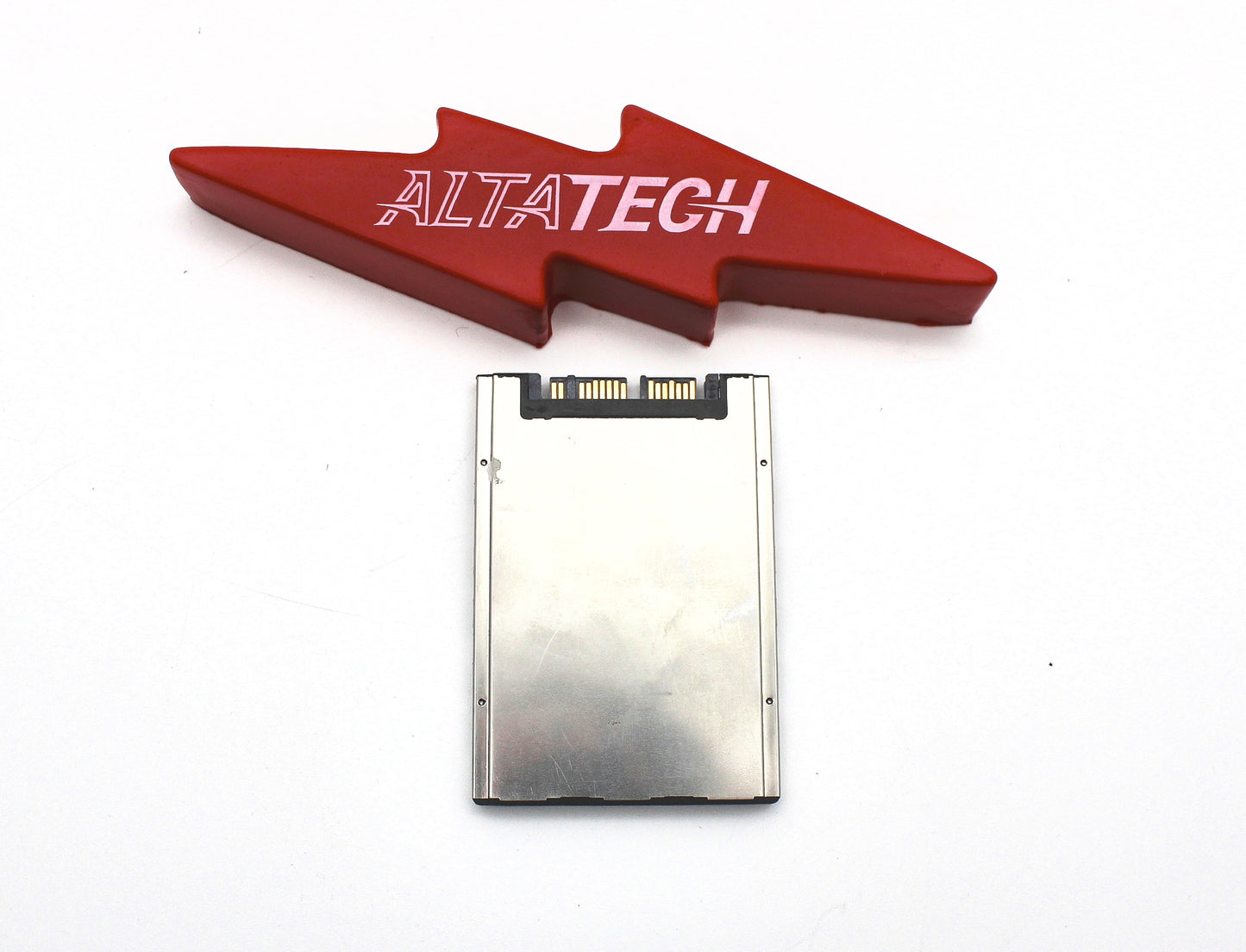 Dell DGTTD 480GB SSD SATA 1.8 6G SXBLE7, Used