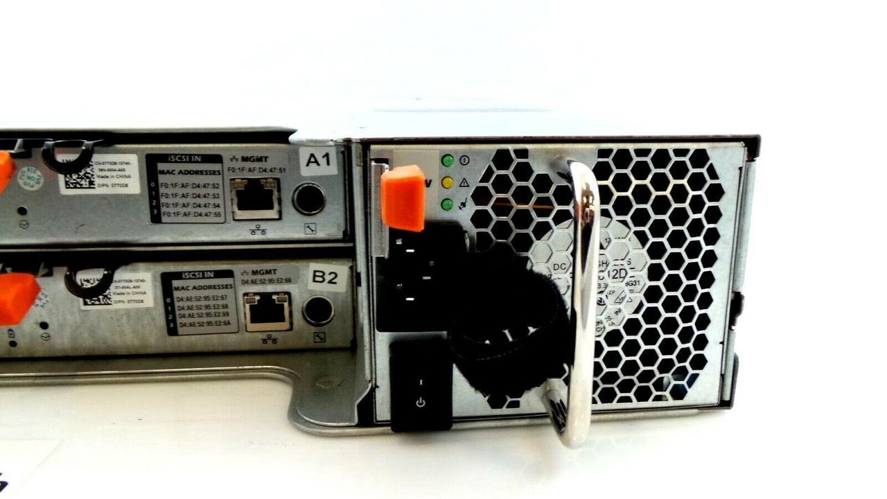 Dell MD3220i PowerVault 12x2.5" SAS HDD Storage System, Used