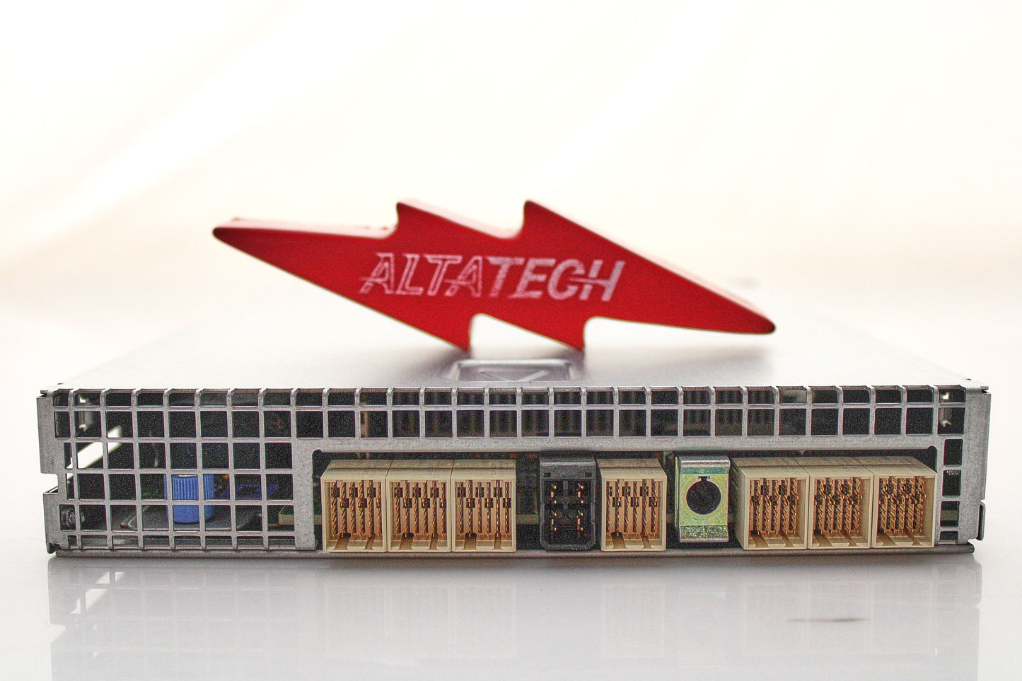 Dell N98MP N98MP Dell Powervault Storage Controller 4PT SAS 6G 2gb Cache  MD3200/MD3220, Used