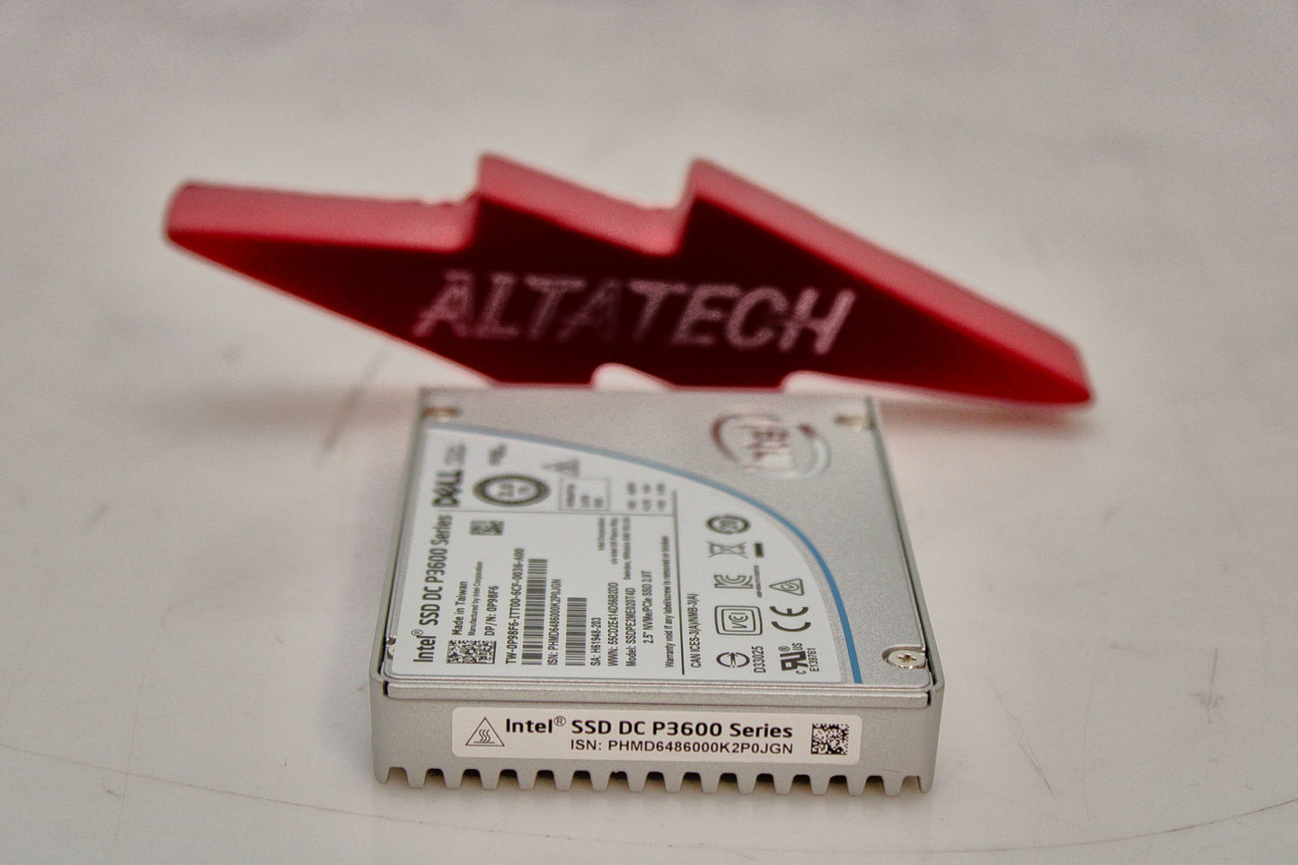 Dell P98F6 2TB SSD NVME U.2 PCIE 2.5 MU EP INTEL P3600 SSDPE2ME020T4D, New No Box