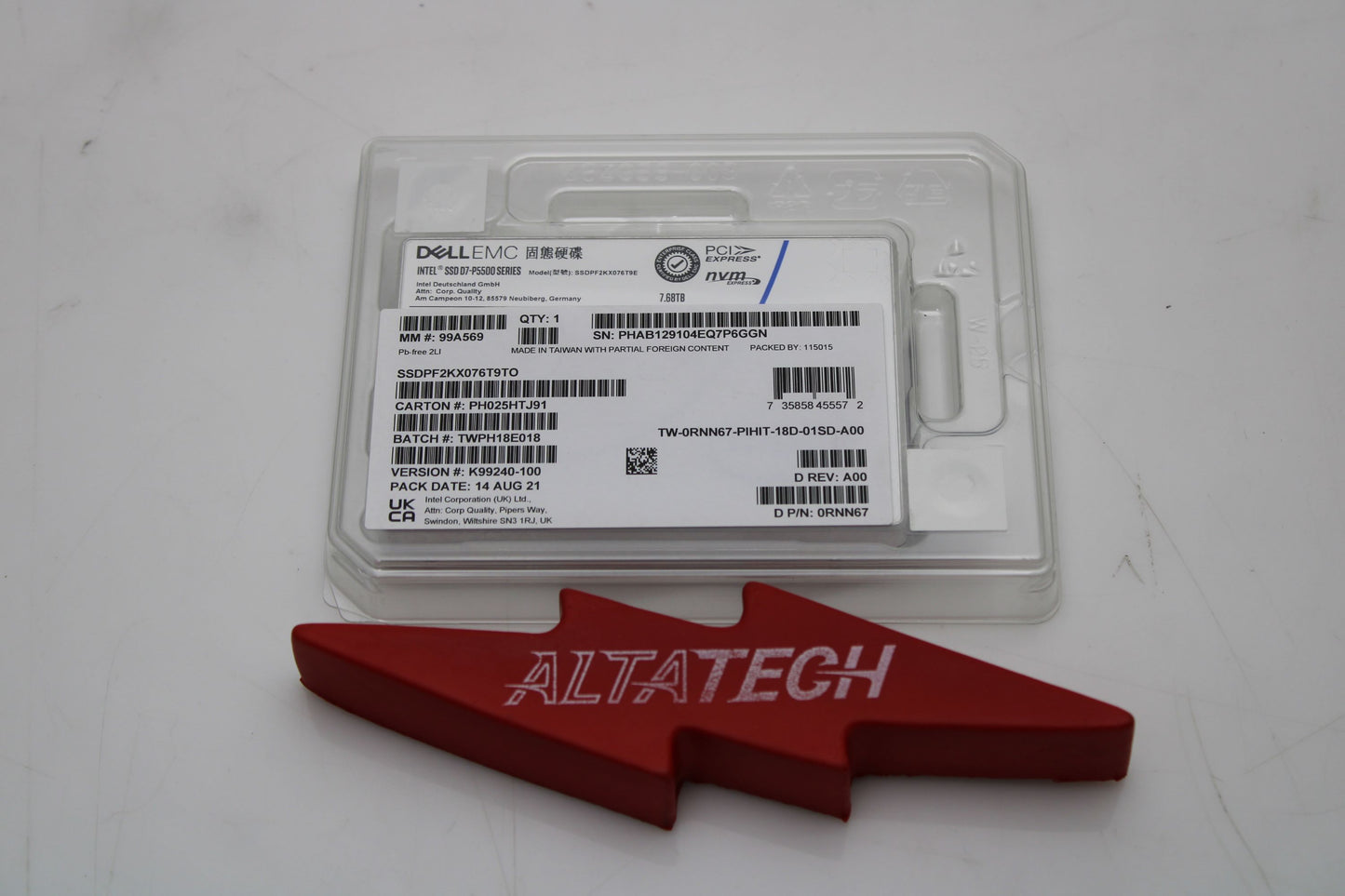 Dell RNN67 7.68TB SSD NVME 2.5 U.2 RI GEN4, New Sealed