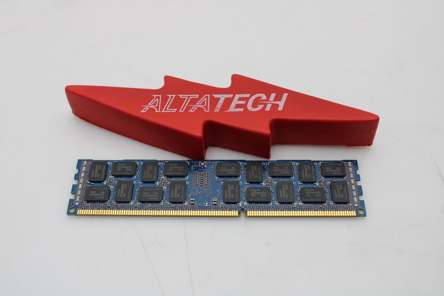 Dell RYK18 8GB PC3-12800R DDR3-1600 2RX4 ECC, Used