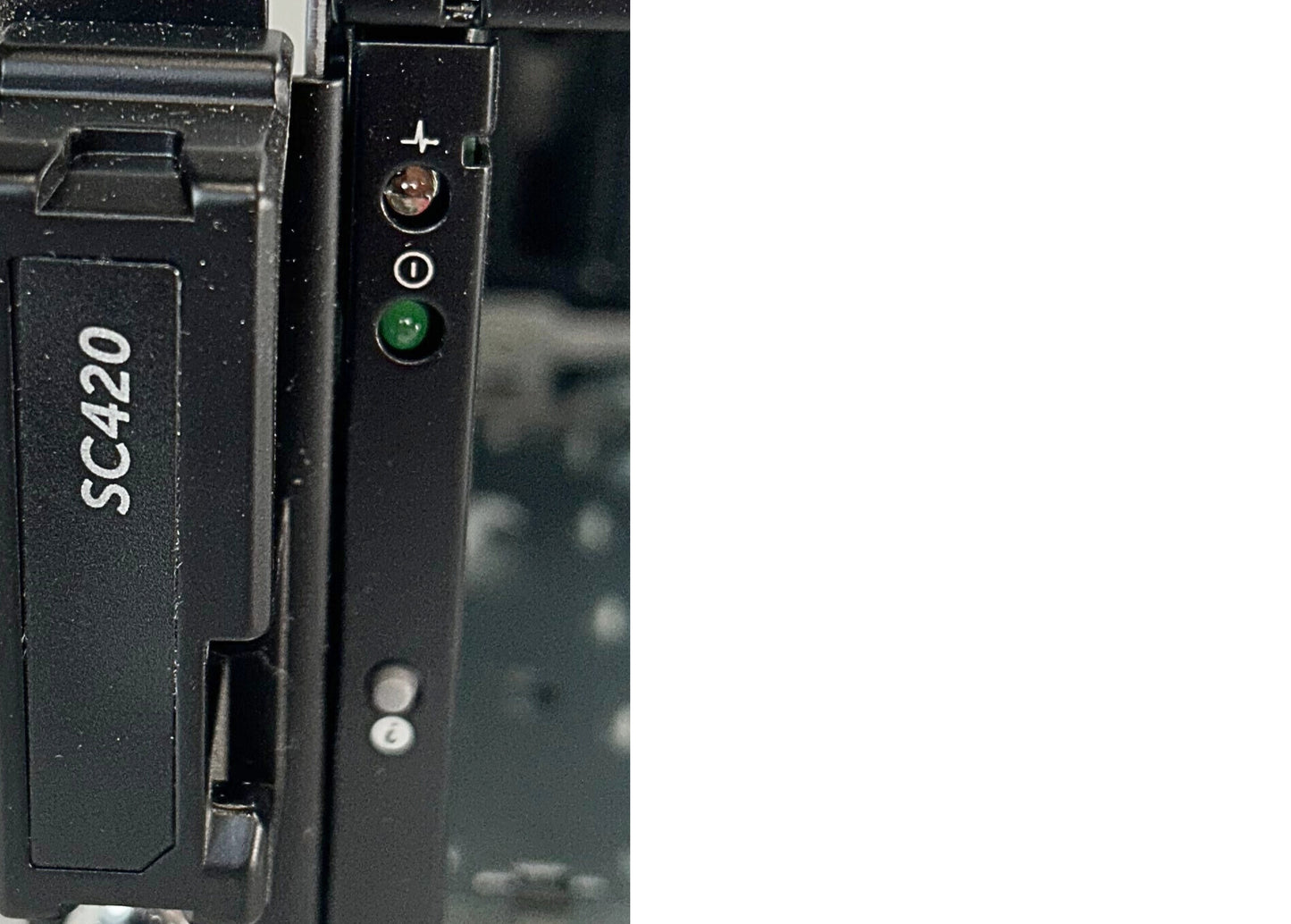 Dell SC420 COMPELLENT SC420 24X2.5' STORAGE, Used