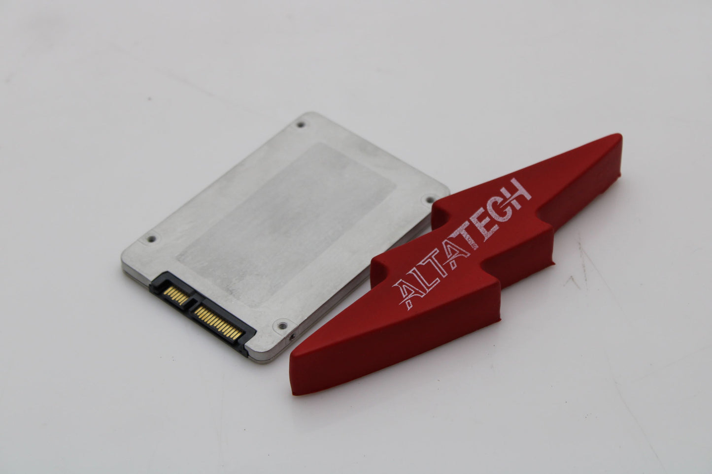 Dell TMC3T 160GB SSD SATA 2.5 3G SSDSA2BW160G3, Used