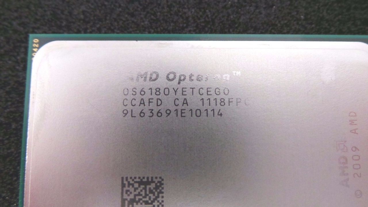 Dell YR89K Dell YR89K AMD Opteron 6180 12-Core 2.5GHz Processor w/ Thermal Grease OS6180YETCEGO, Used
