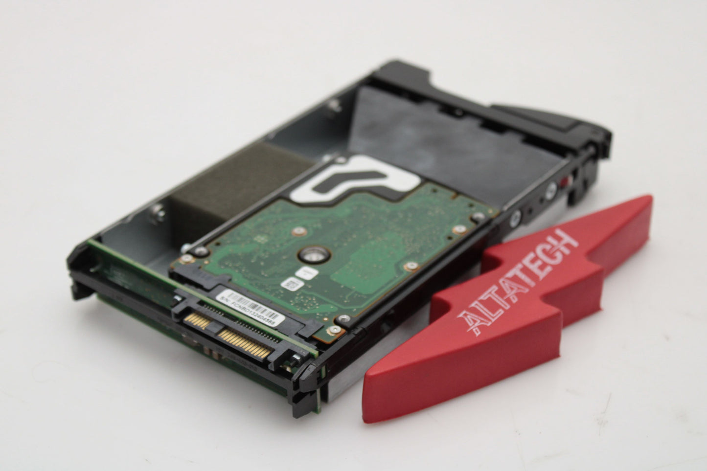 EMC 005050348 900GB 10K SAS 2.5/3.5 Hybrid Tray 6G, Used