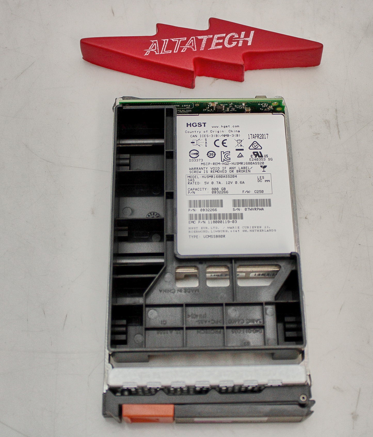 EMC 005051567 800GB SSD 2.5 12G HYBRID DATADOMAIN DD6800, Used