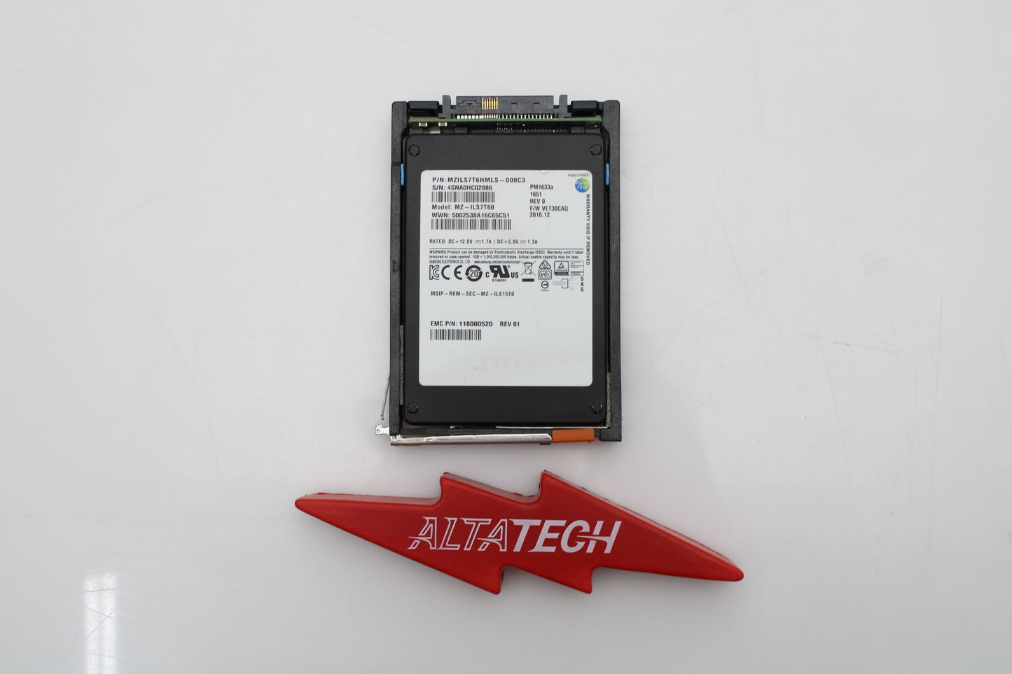 EMC 005052112 7.68TB SSD SAS 2.5 12G, Used