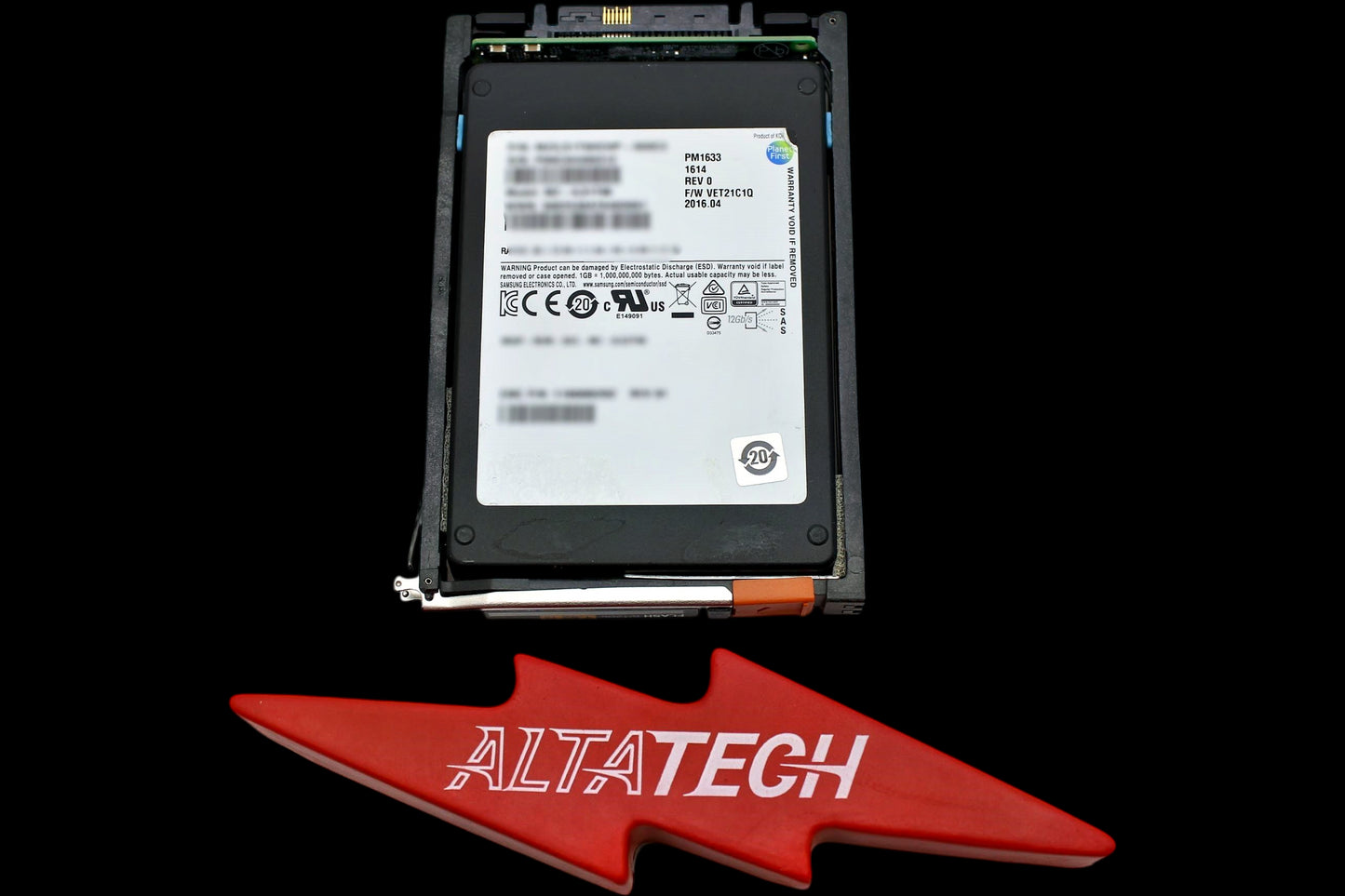 EMC 118000202 1.92TB SSD SAS 2.5 6/12G, Used