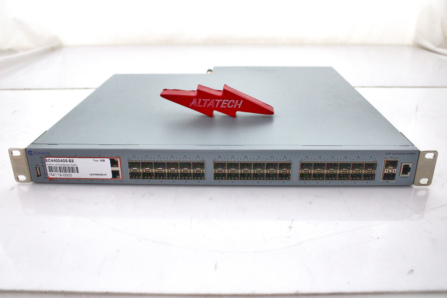 Extreme EC4400A05-E6 AVAYA VSP4450GSX-PWR+ SWITCH, Used