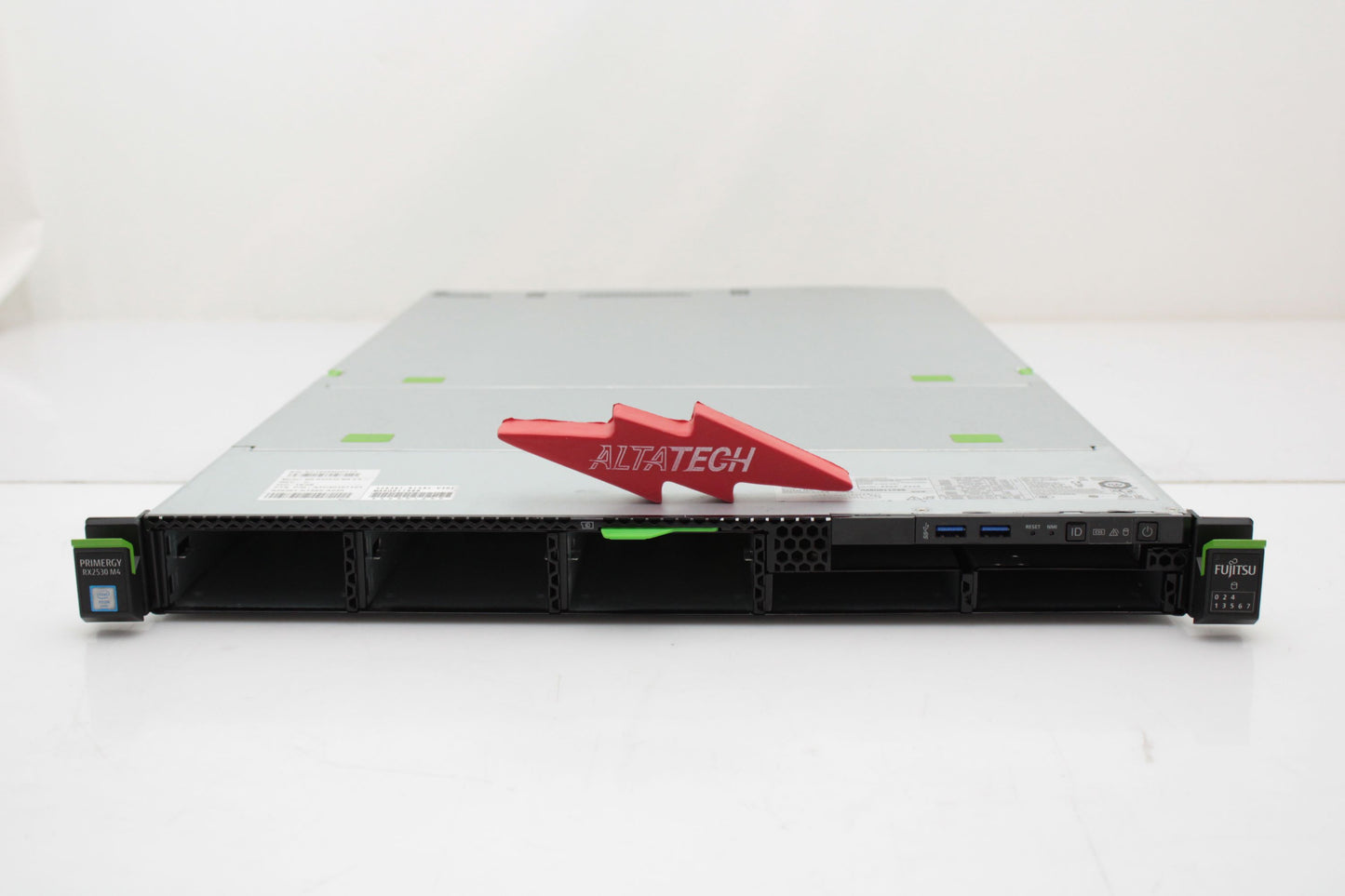 Fujitsu RX2530-M4-2.5-8HDD Primergy RX2530 M4 1U 2.5X8 Rackmount, Used