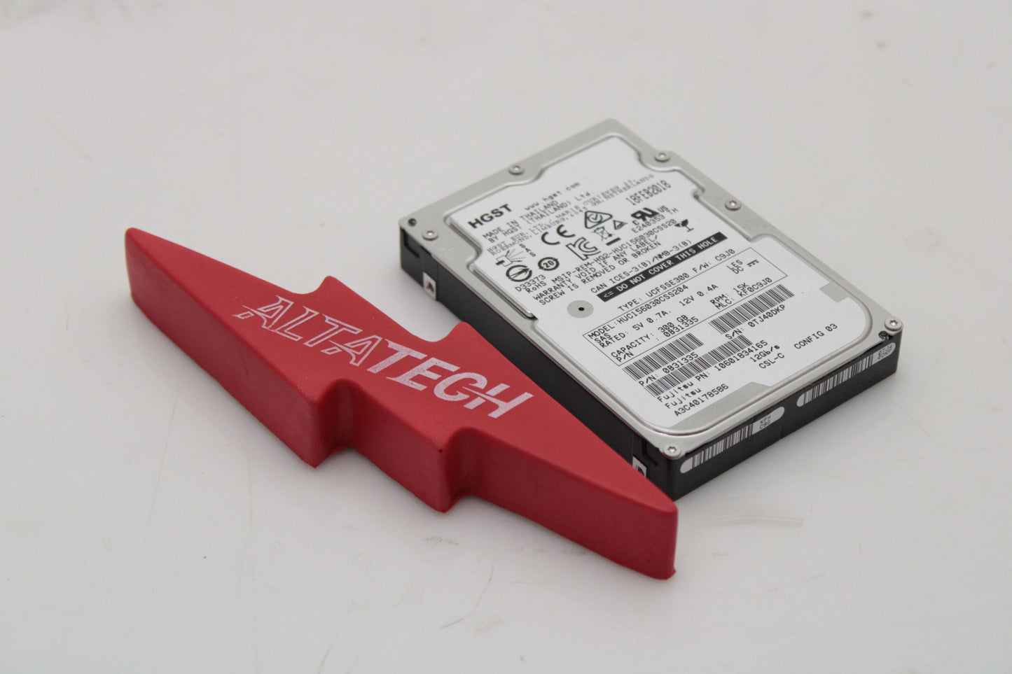 HGST HUC156030CSS204 300GB 15K SAS 2.5" 12G HDD, Used