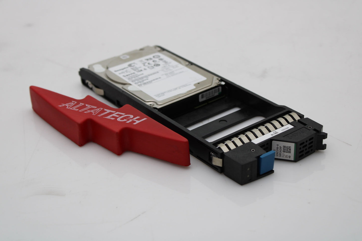 Hitachi 3282390-A 600GB 10K SAS 2.5 6G, Used