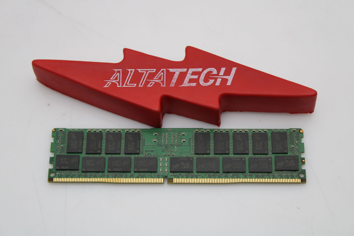 HP 752370-091 32GB PC4-17000P DDR4-2133 2RX4 ECC, Used