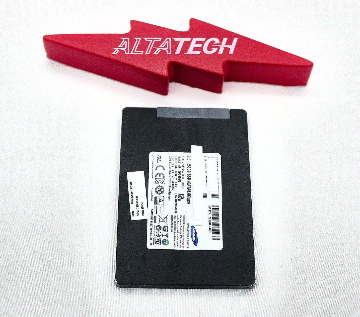 HP 761884-001 256GB SSD SATA 2.5 6G OPAL 2.0, Used