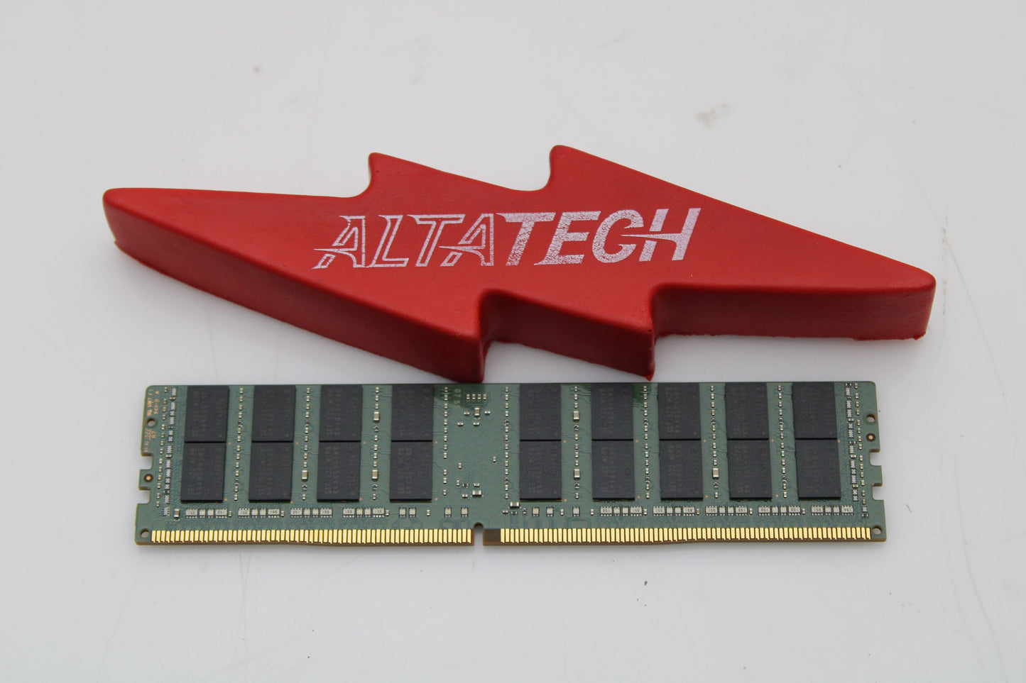 HP 774174-001 32GB PC4-17000LR DDR4-2133 4RX4 ECC, Used