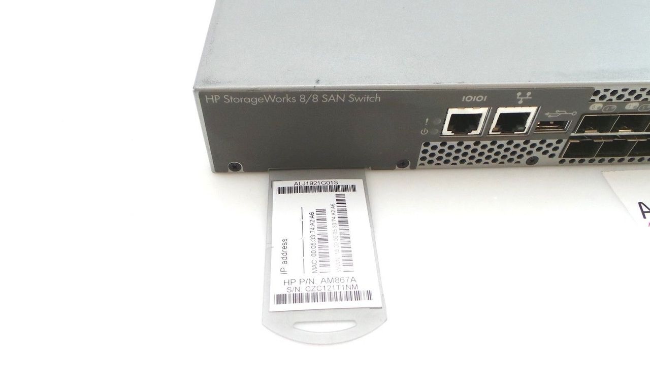 HP AM867A Storage Works 8/8 SAN 24-Port Switch, Used