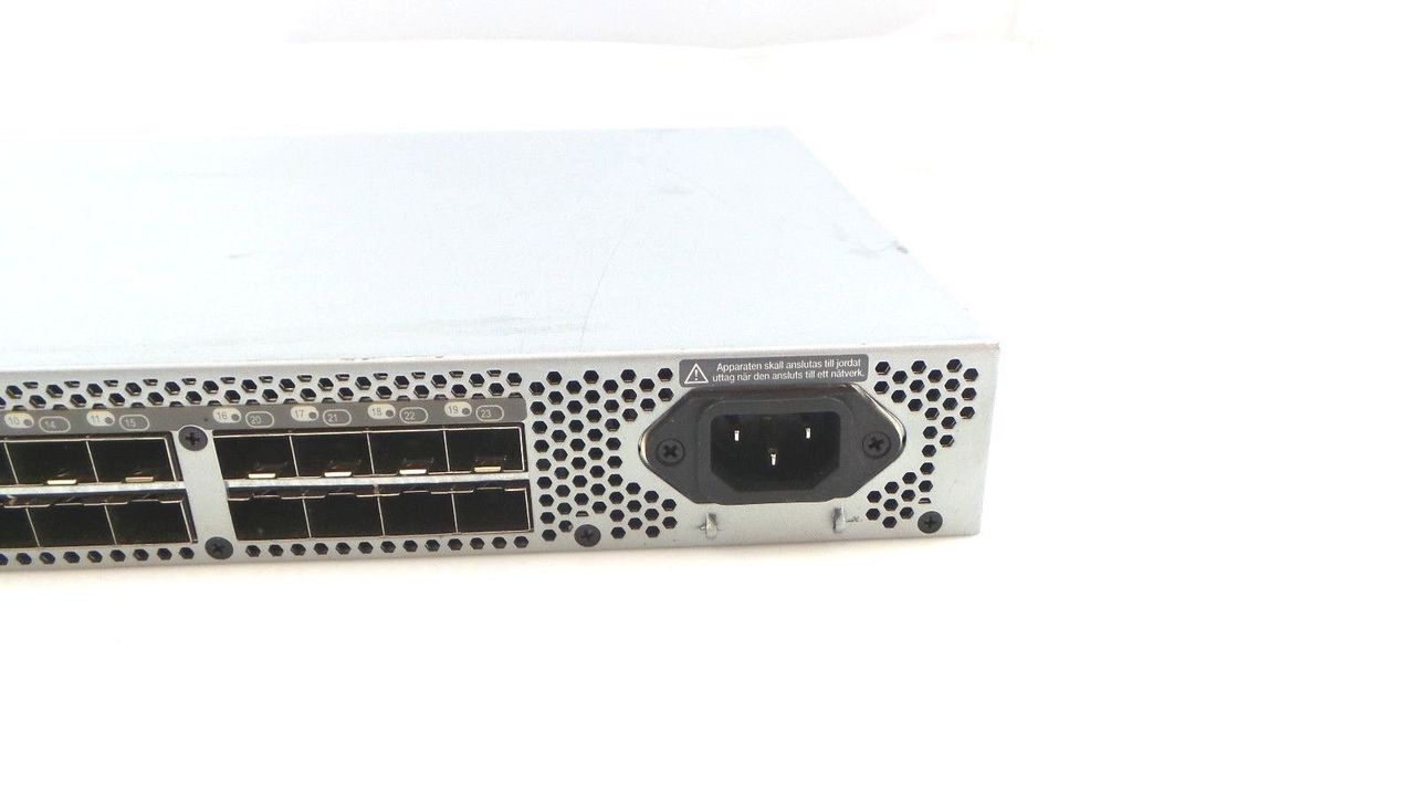 HP AM867A Storage Works 8 8 SAN 24 Port Switch