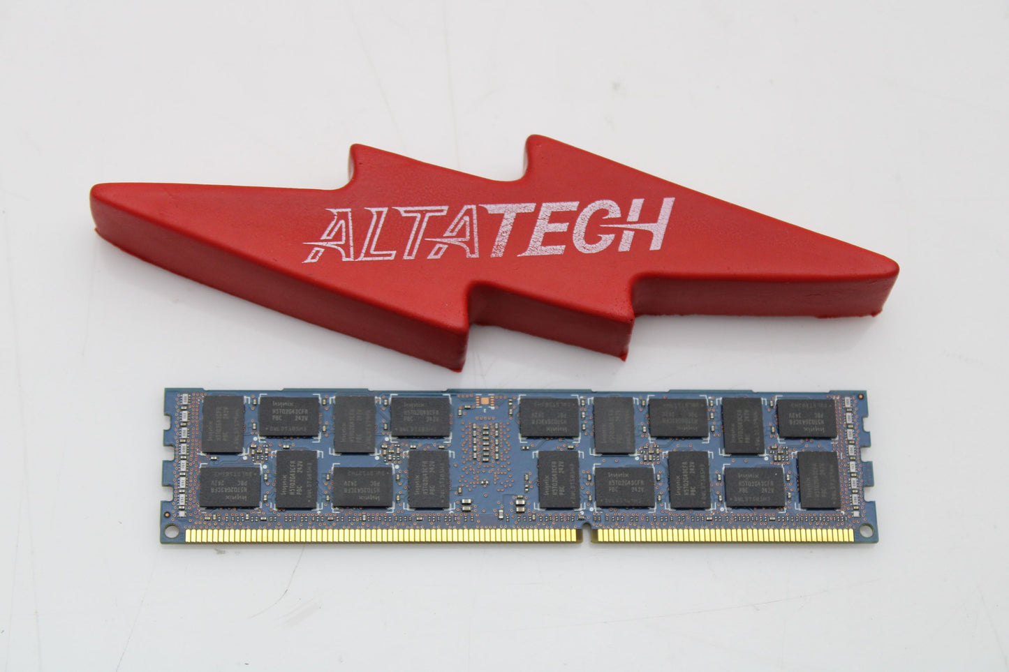 Hynix HMT31GR7CFR4C-PB 8GB PC3-12800R DDR3-1600 2RX4 ECC, Used