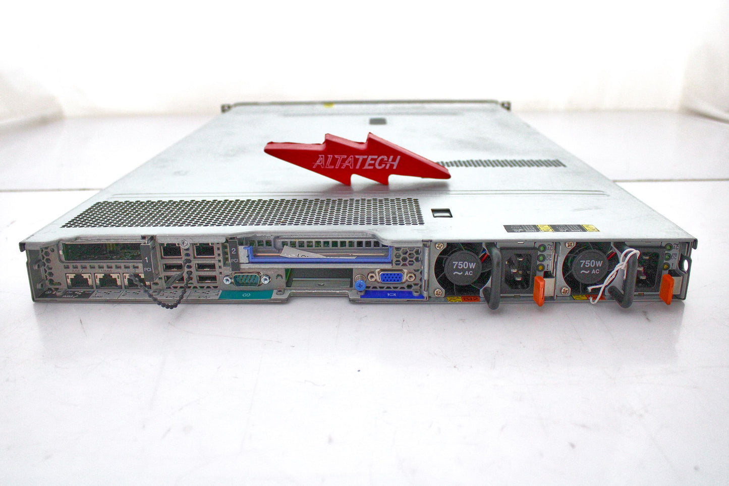 IBM 7914-AC1 V2 X3550 M4 SERVER V2, Used