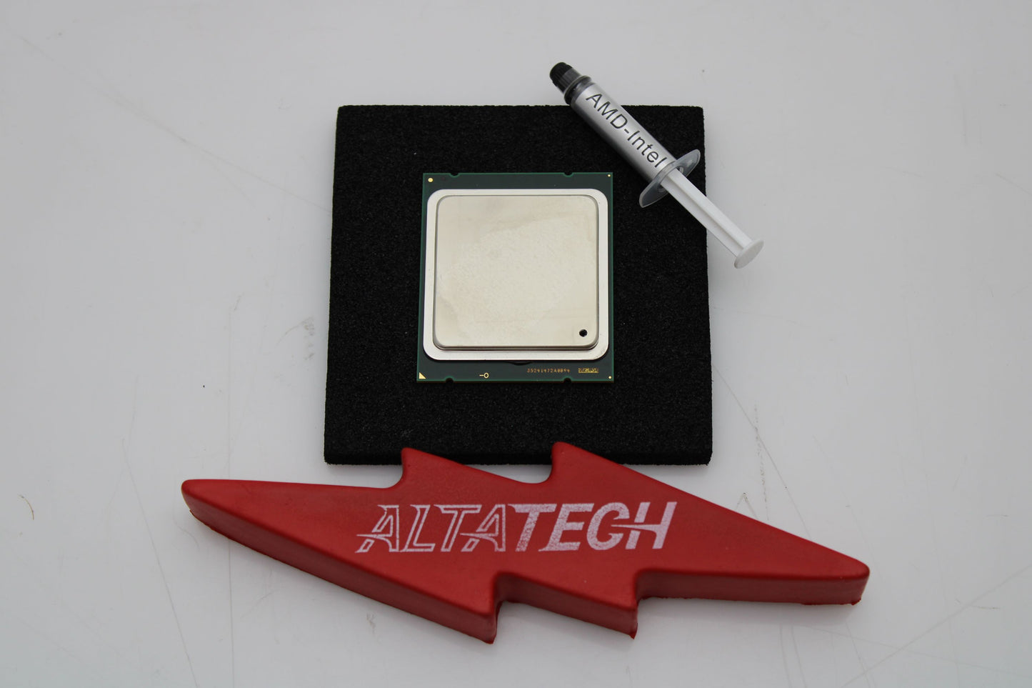 Intel SR0KQ 2.0GHZ/20MB/95W/8C, E5-2650, Used