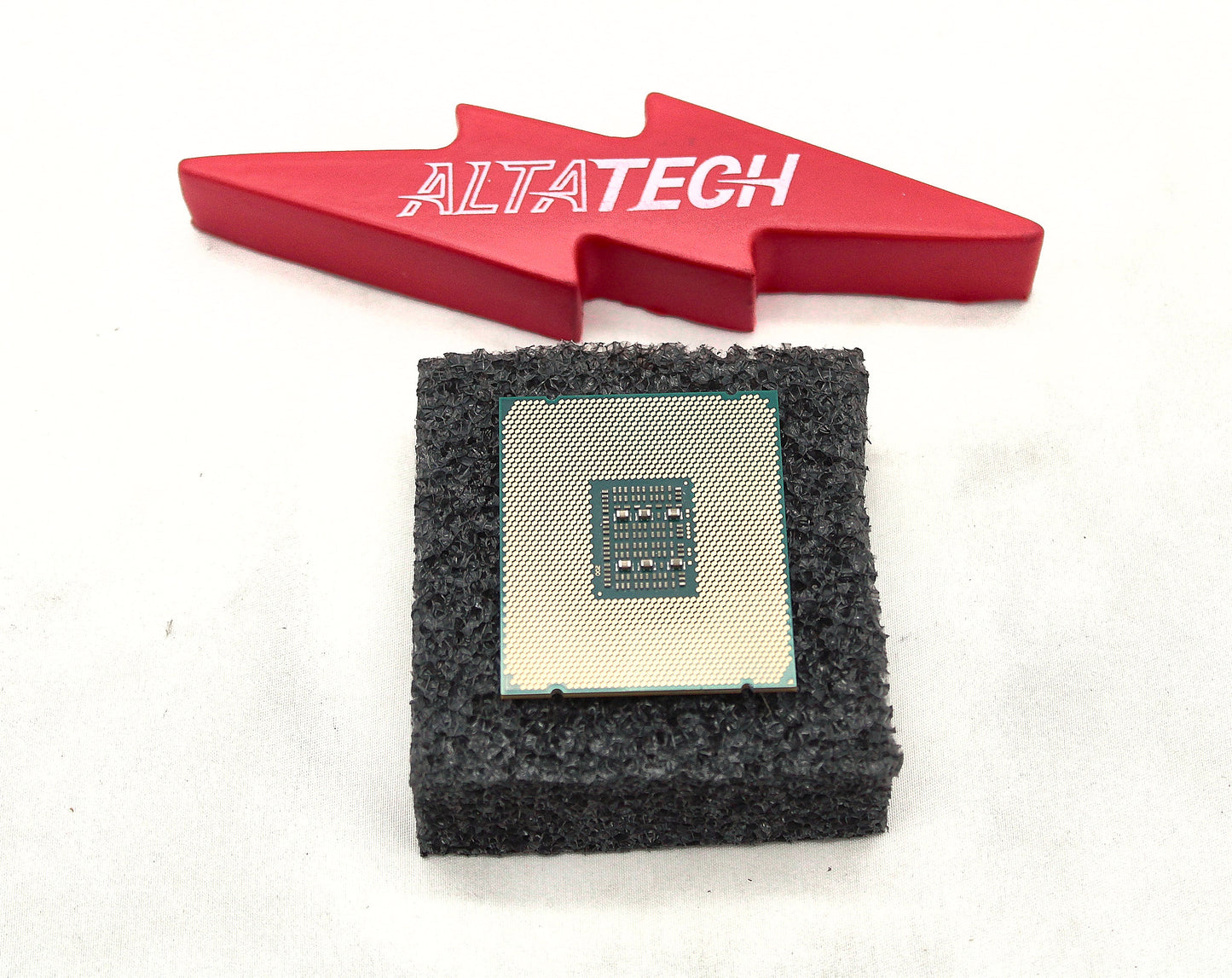 Intel SR1GL 2.8GHZ/37.5MB/155W/15C, E7-4890V2, Used