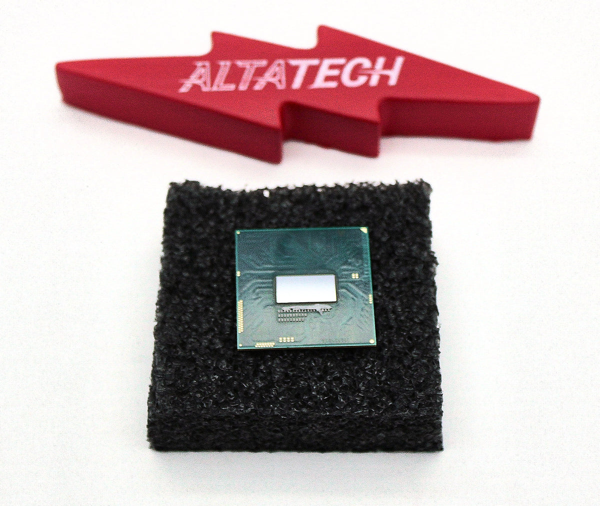 Intel SR1L0 I5-4340M 2.90Ghz 2C 3MB FCPGA946 Mobile Processor, Used