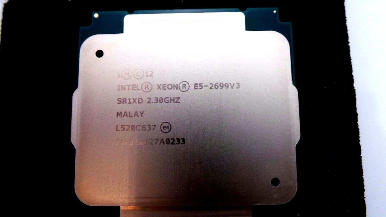 Intel SR1XD Xeon E5-2699 v3 18-Core 2.3GHz Processor w/ Thermal Grease, Used