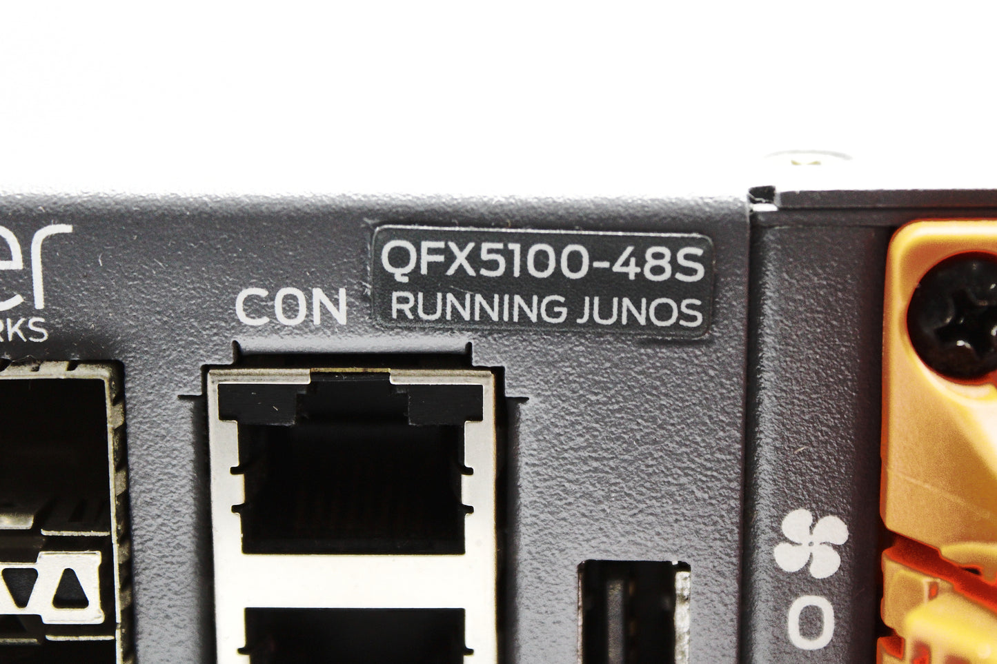 Juniper Networks QFX5100-48S-3AFO QFX5100 48S Switch 48 Port - Dual AC PSU + 4 Fans, Used