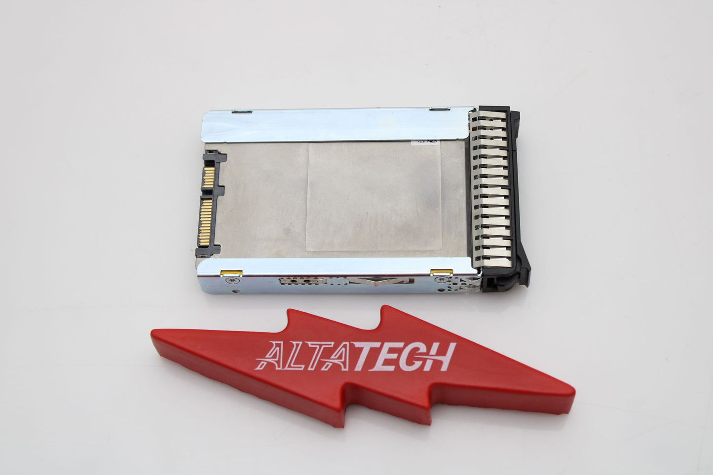 Lenovo 00AJ166 800GB 6G 2.5" SATA SSD, Used