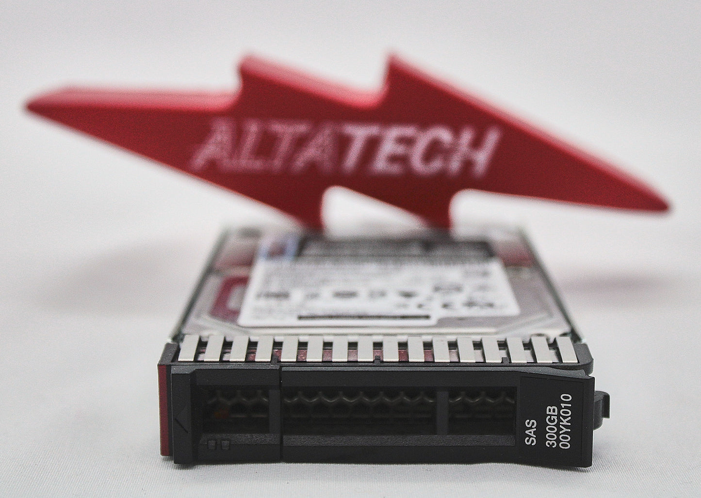 Lenovo 00YK010 300GB 15K SAS 12G 512N 2.5" HDD, Used