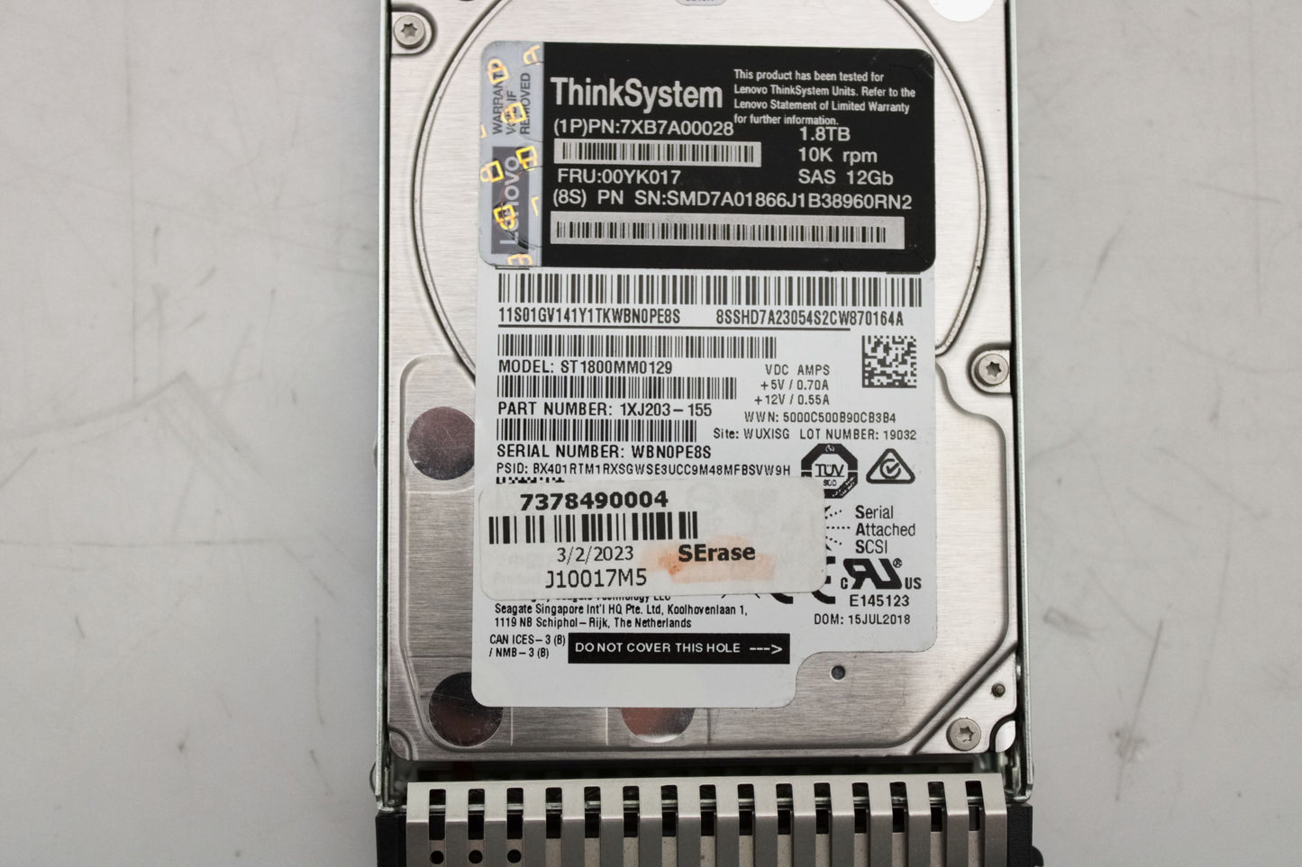 Lenovo 00YK017 1.8TB 10K 12G SAS 512E 2.5' G4HS, Used