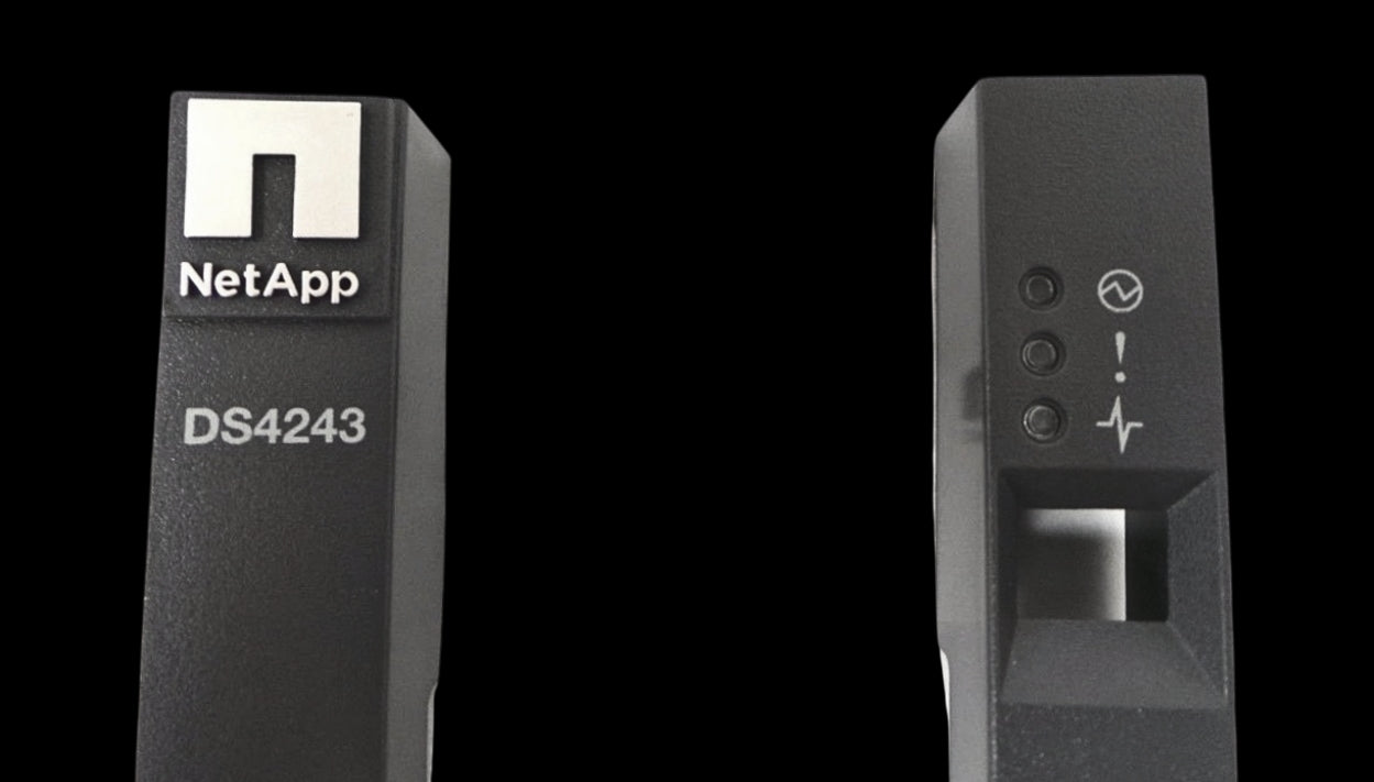 NetApp 411-00143_411-00144_x10 Lot of 10 - NetApp 411-00143 / 411-00144 DS4243 Left and Right Side Bezel, Used