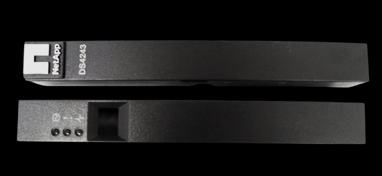 NetApp 411-00143_411-00144_x10 Lot of 10 - NetApp 411-00143 / 411-00144 DS4243 Left and Right Side Bezel, Used